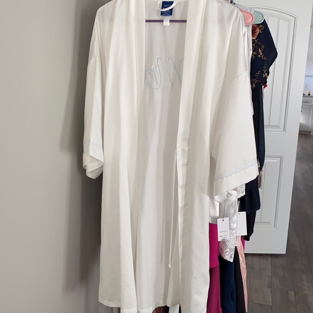 White “Mrs.” bridal robe